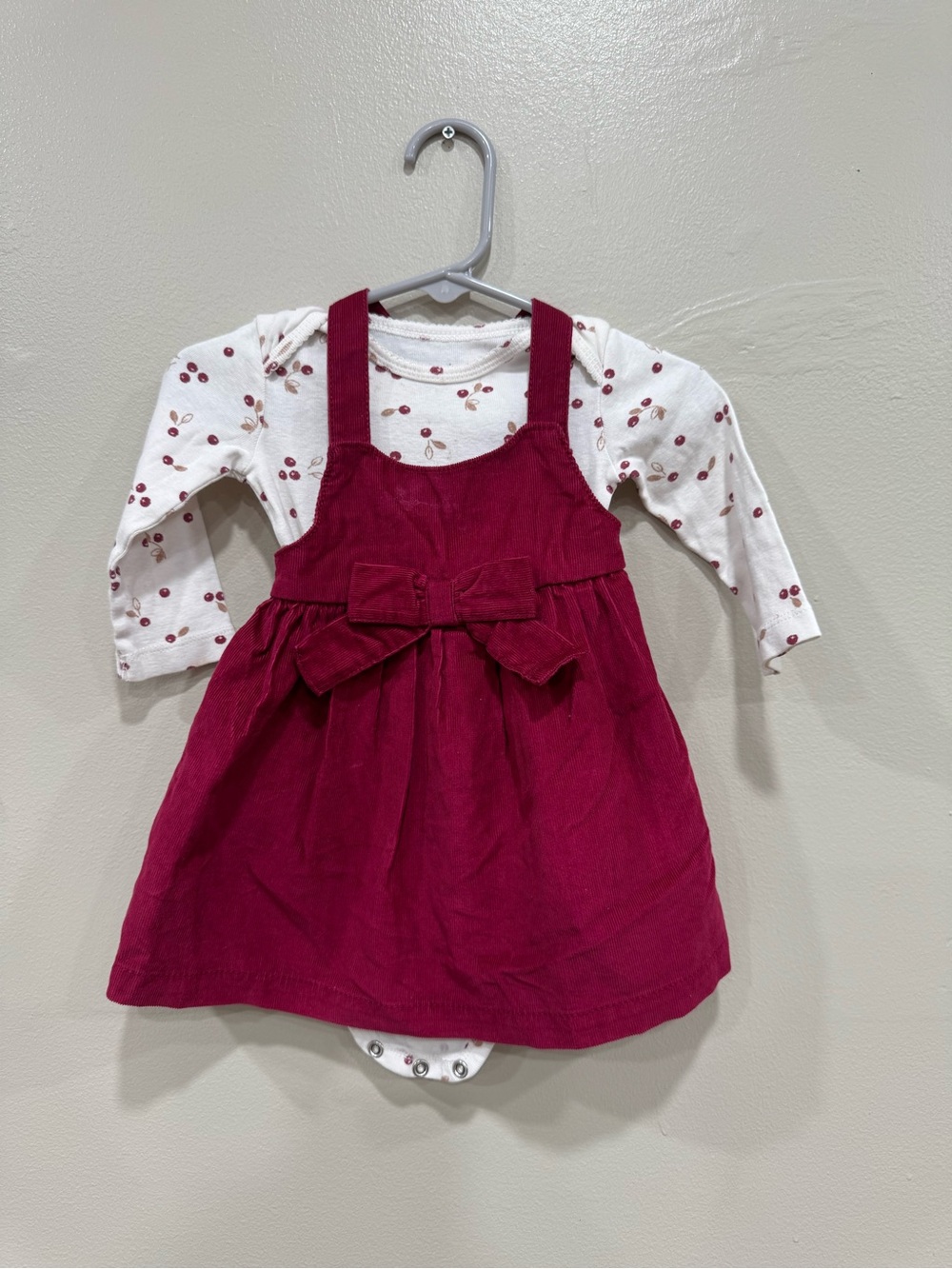 Carter’s long sleeve bodysuits with dress size 6month